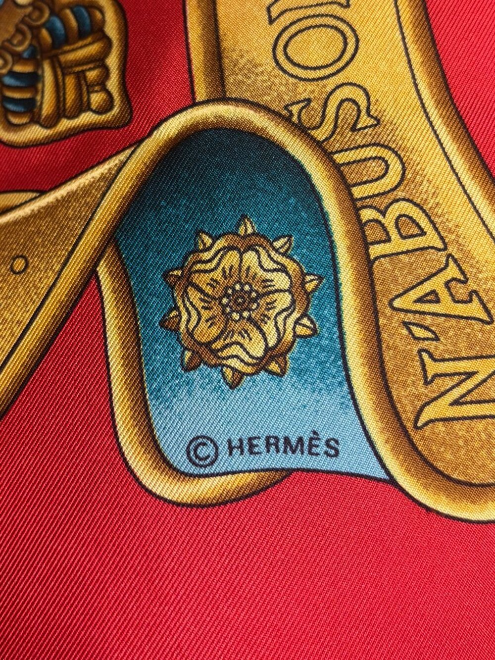 Authentic Hermes scarf Carre 90 Reds Silk Hermès - EUROPE by Joachim Metz. RaRE
